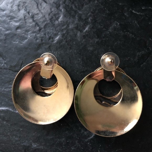 Vintage Post Earrings Gold Tone - Picture 3 of 5